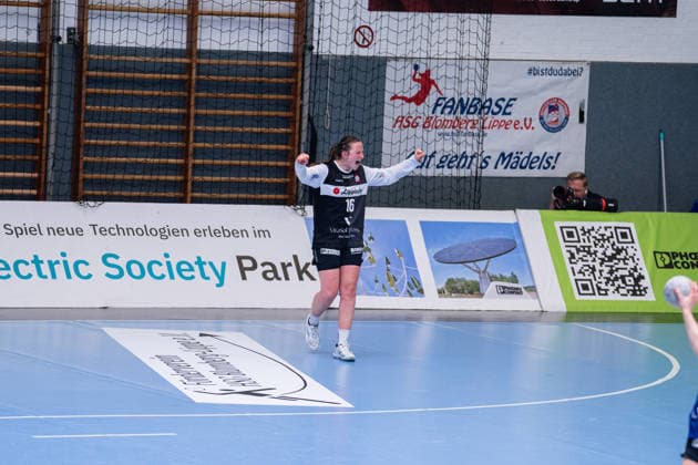 HSG Blomberg-Lippe (GER) vs. Thueringer HC (GER) Handball, 1. Handball Bundesliga Frauen, Halbfinale, Spiel 3, 9.5.2026, Saision 2025 2026, Blomberg Melanie Veith (HSG Blomberg-Lippe, 16) jubelt nach einer Parade Blomberg Sporthalle an der Ulmenallee Deutschland