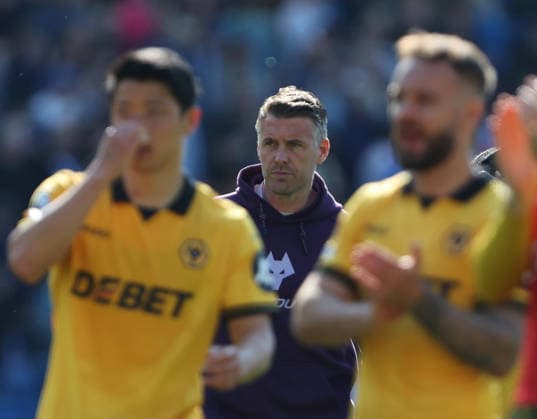 Football - 2025 2026 Premier League - Brighton & Hove Albion vs Wolverhampton Wanderers - The Amex - Saturday 9th May 2026 Rob Edwards Wolverhampton Wanderers Manager after the final whistle at the Amex Stadium COLORSPORT Shaun Boggust 