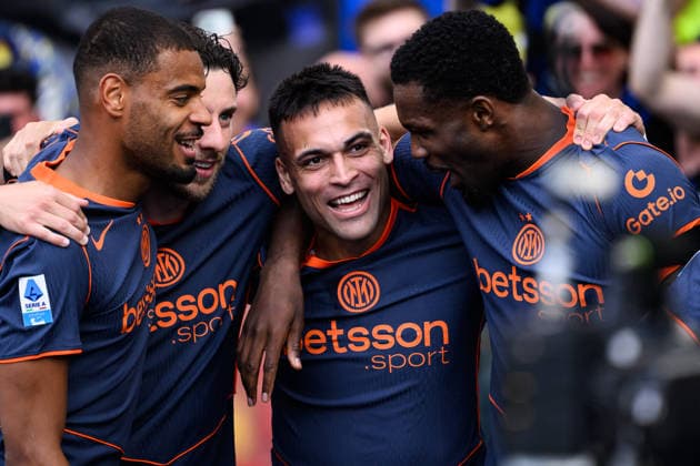 Lautaro Martinez of FC Internazionale celebrates with Marcus Thuram, Nicolo Barella and team mates after scoring the goal of 0-1 during the Serie A 2025 2026 football match between SS Lazio and FC Internazionale at Stadio Olimpico in Rome (Italy), May 9, 2026. AndreaxStaccioli