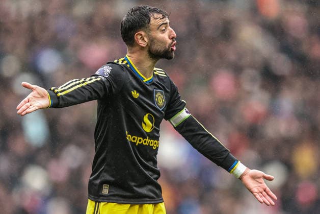 Premier League: Sunderland v Manchester United, ManU Bruno Fernandes of Manchester United reacts during the Premier League match Sunderland vs Manchester United at Stadium Of Light, Sunderland, United Kingdom on 09 May 2026 (Photo by Alfie Cosgrove News Images) Sunderland Stadium Of Light Tyne and Wear United Kingdom Copyright: xAlfiexCosgrove NewsxImagesx