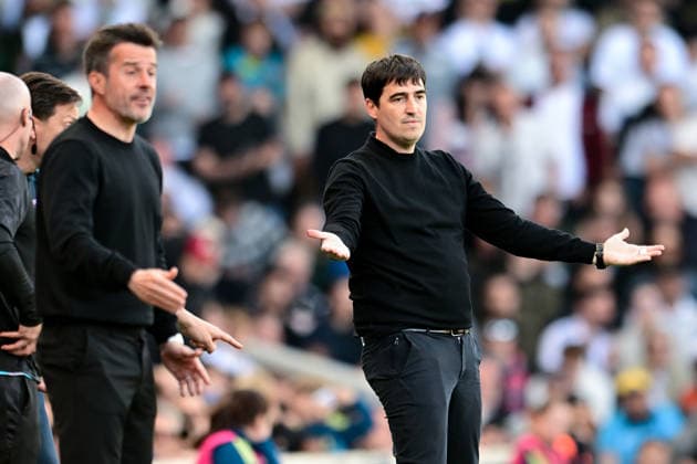 Fulham FC v AFC Bournemouth, Premier League AFC Bournemouth manager Andoni Iraola reacts on the touchline during the Premier League match between Fulham FC and AFC Bournemouth at Craven Cottage, London, UK on 9 May 2026. London Craven Cottage Greater London UK Editorial use only DataCo restrictions apply See www.football-dataco.com , Copyright: xDennisxGoodwinx PSI-24220-0068