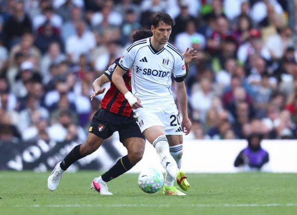 Fulham v Bournemouth, English Premier League, Craven Cottage, Craven Cottage, London, UK - 09 05 2026 SaÅ¡a Lukic of Fulham of Fulham in action during the Premier League game against Bournemouth at Craven Cottage London Craven Cottage London GBR, UK NEWSPAPERS OUT Copyright: xMarkxGreenwoodx