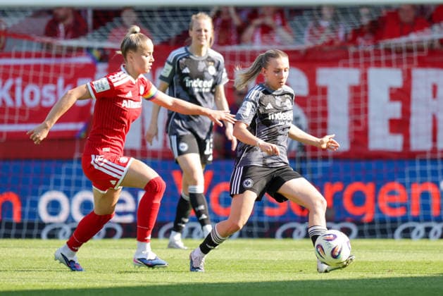 09.05.2026, xgrfx, Fussball Google Pixel Frauen-Bundesliga, FC Bayern Muenchen - Eintracht Frankfurt v.l. Giulia Gwinn (FC Bayern München), Elisa Senß (Eintracht Frankfurt) (DFL DFB REGULATIONS PROHIBIT ANY USE OF PHOTOGRAPHS as IMAGE SEQUENCES and or QUASI-VIDEO) Muenchen