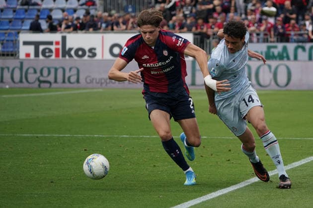 Cagliari Calcio v Udinese Calcio - Serie A Marco Palestra of Cagliari Calcio and Arthur Atta of Udinese Calcio during the Serie A TIM match between Cagliari Calcio and Udinese Calcio in Italy on May 9, 2026. Cagliari Italy  Copyright: xAlessandroxToccox originalFilename:alessandro-cagliari260509_npFiY.jpg