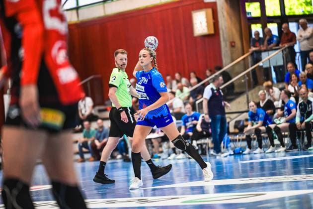 Szene mit Angunn Gudmestad (7; Union Neckarsulm) und laura szabo (7; BSV Sachsen Zwickau) in der Ballei Szene mit Angunn Gudmestad (7; Sport-Union Neckarsulm) und laura szabo (7; BSV Sachsen Zwickau)