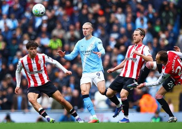 Erling Haaland of Manchester City Manchester City v Brentford, Premier League, Football, Etihad Stadium, Manchester , UK - 09 May 2026Manchester Etihad Stadium United Kingdom EDITORIAL USE ONLY No use with unauthorised audio, video, data, fixture lists, club league logos or live services. Online in-match use limited to 120 images, no video emulation. No use in betting, games or single club league player publications. Copyright: xMattxWest Shutterstockx 16861722l