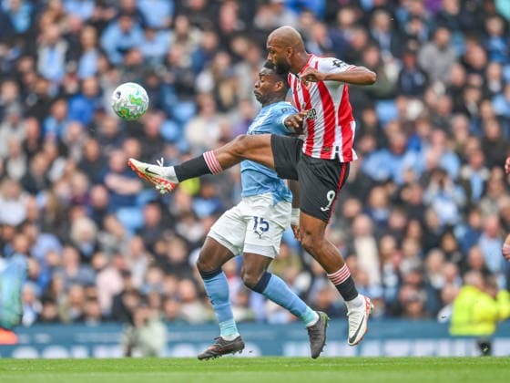 Manchester City v Brentford Premier League Igor Thiago of Brentford and Marc Guehi of Manchester City during the Premier League match at the Etihad Stadium, Manchester 09 05 2026 UK Newspapers OUT Copyright: xKarlxVallantinex FIL-23409-0015
