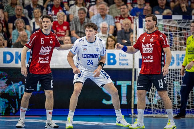 DAIKIN HBL: SG Flensburg-Handewitt vs TBV Lemgo Lippe; 09.05.26 Kampf am Kreis Niclas Kirkelokke (Nr.05, SG Flensburg-Handewitt), JoÃ«l Willecke (Nr.24, TBV Lemgo-Lippe), Johannes Golla (Nr.04, SG Flensburg-Handewitt) DAIKIN HBL: SG Flensburg-Handewitt vs TBV Lemgo Lippe, GP JOULE Arena am 09.05.26 Copyright: xBEAUTIFULxSPORTS MarioxM.xKobergx