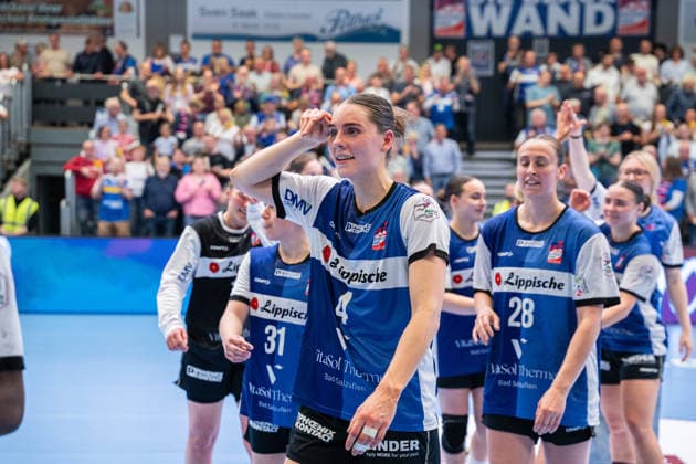 HSG Blomberg-Lippe (GER) vs. Thueringer HC (GER) Handball, 1. Handball Bundesliga Frauen, Halbfinale, Spiel 3, 9.5.2026, Saision 2025 2026, Blomberg Andrea Jacobsen (HSG Blomberg-Lippe, 04) nach dem Sieg gegen den Thueringer HC (GER) und dem Einzug ins Finale Blomberg Sporthalle an der Ulmenallee Deutschland