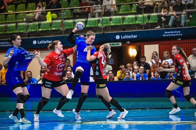 Szene mit Annefleur Bruggeman (11; Union Neckarsulm) und Merle Albers (39; Sport-Union Neckarsulm) Szene mit Annefleur Bruggeman (11; Sport-Union Neckarsulm) und Merle Albers (39; Sport-Union Neckarsulm)