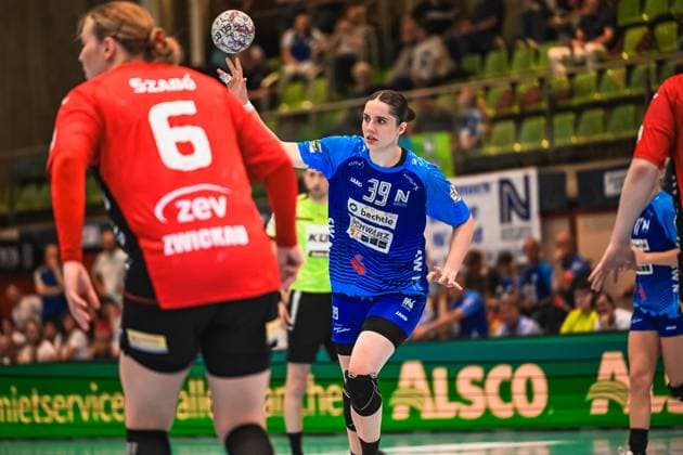 Szene mit Merle Albers (39; Union Neckarsulm) und 6; BSV Sachsen Zwickau Szene mit Merle Albers (39; Sport-Union Neckarsulm) und 6; BSV Sachsen Zwickau