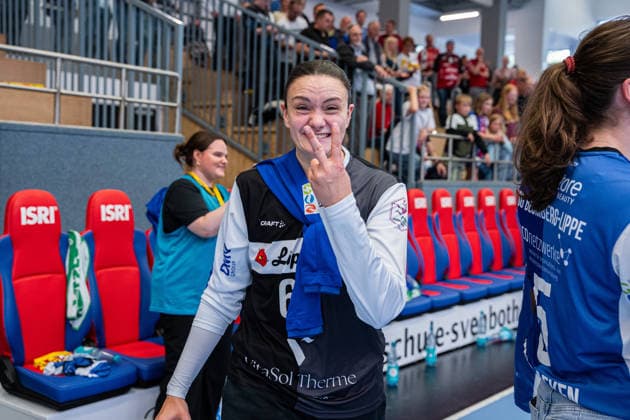 HSG Blomberg-Lippe (GER) vs. Thueringer HC (GER) Handball, 1. Handball Bundesliga Frauen, Halbfinale, Spiel 3, 9.5.2026, Saision 2025 2026, Blomberg Nicole Roth (HSG Blomberg-Lippe, 61) jubelt nach dem Sieg gegen den Thueringer HC (GER) und dem Einzug ins Finale Blomberg Sporthalle an der Ulmenallee Deutschland