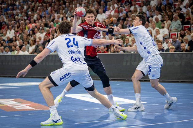 DAIKIN HBL: SG Flensburg-Handewitt vs TBV Lemgo Lippe; 09.05.26 Lasse Kjaer Moller (Nr.64, SG Flensburg-Handewitt) im Angriff DAIKIN HBL: SG Flensburg-Handewitt vs TBV Lemgo Lippe, GP JOULE Arena am 09.05.26 Copyright: xBEAUTIFULxSPORTS MarioxM.xKobergx