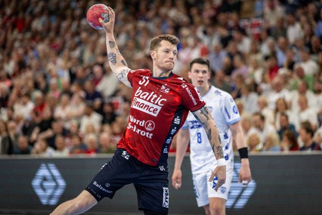 DAIKIN HBL: SG Flensburg-Handewitt vs TBV Lemgo Lippe; 09.05.26 Emil Jakobsen (Nr.31, SG Flensburg-Handewitt) im Angriff DAIKIN HBL: SG Flensburg-Handewitt vs TBV Lemgo Lippe, GP JOULE Arena am 09.05.26 Copyright: xBEAUTIFULxSPORTS MarioxM.xKobergx