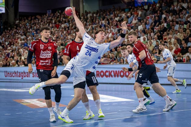 DAIKIN HBL: SG Flensburg-Handewitt vs TBV Lemgo Lippe; 09.05.26 JoÃ«l Willecke (Nr.24, TBV Lemgo-Lippe) im Angriff DAIKIN HBL: SG Flensburg-Handewitt vs TBV Lemgo Lippe, GP JOULE Arena am 09.05.26 Copyright: xBEAUTIFULxSPORTS MarioxM.xKobergx