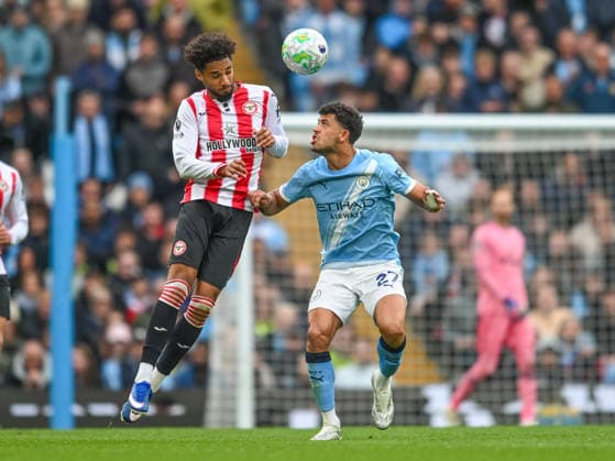 Manchester City v Brentford Premier League Kevin Schade of Brentford and Matheus Nunes of Manchester City during the Premier League match at the Etihad Stadium, Manchester 09 05 2026 UK Newspapers OUT Copyright: xKarlxVallantinex FIL-23409-0045