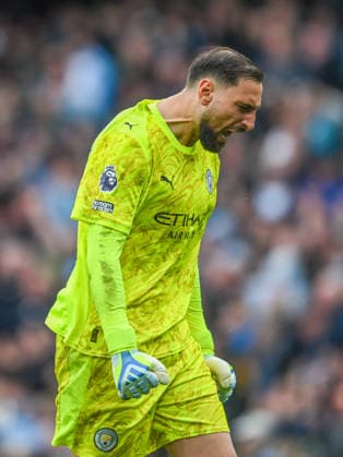 Manchester City v Brentford Premier League Gianluigi Donnarumma of Manchester City celebrates City™s second goal during the Premier League match at the Etihad Stadium, Manchester 09 05 2026 UK Newspapers OUT Copyright: xKarlxVallantinex FIL-23409-0046