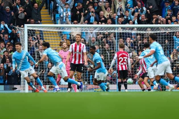9th May 2026; Etihad Stadium, Manchester, Lancashire, England; Premier League Football, Manchester City versus Brentford; Caoimhin Kelleher of Brentford is beaten by a shot from Jeremy Doku of Manchester City in the 60th minute for 1-0 RogerxEvans