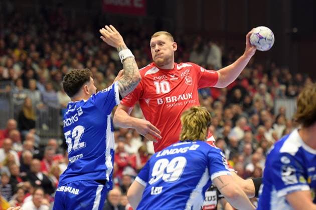 Dainis Kristopans (MT Melsungen 10) beim Wurf; Justin Kurch (ThSV Eisenach 52), Tillman Leu (ThSV Eisenach 99) in der Abwehr , GER, MT Melsungen - ThSV Eisenach, Handball, 1. Bundesliga, 31. Spieltag, Saison 2025 2026, 09.05.2026, GER, MT Melsungen - ThSV Eisenach, Handball, 1. Bundesliga, 31. Spieltag, Saison 2025 2026, 09.05.2026 Kassel Copyright: xEibner-Pressefotox xRolandxSippelx EP_RSL