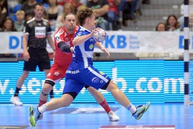 Felix Aellen (ThSV Eisenach 22) (am Ball), Olle Forsell Schefvert (MT Melsungen 25) , GER, MT Melsungen - ThSV Eisenach, Handball, 1. Bundesliga, 31. Spieltag, Saison 2025 2026, 09.05.2026, GER, MT Melsungen - ThSV Eisenach, Handball, 1. Bundesliga, 31. Spieltag, Saison 2025 2026, 09.05.2026 Kassel Copyright: xEibner-Pressefotox xRolandxSippelx EP_RSL