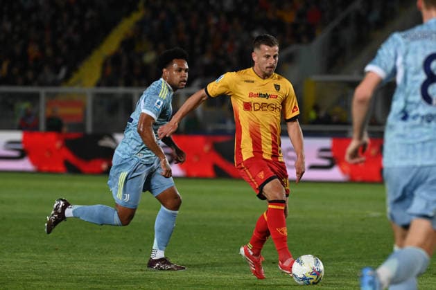 IPA84523309 - Ramadani Ylber (Us Lecce) in action during US Lecce vs Juventus FC, Italian soccer Serie A match in Lecce, Italy, May 09 2026  Copyright: xPasqualexGolia IPAxSportx xx 84523309