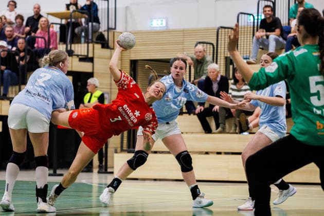 2. Handball Bundesliga Frauen: 1. FSV Mainz 05 - TSV Bayer 04 Leverkusen, Mainz, 09.05.2026 Anna Weidle (1. FSV Mainz 05, 3) im Wurf gegen Merle Muth (TSV Bayer 04 Leverkusen, 52) Partie vom 27. Spieltag der ALSCO Handball 2. Bundesliga Frauen zwischen 1. FSV Mainz 05 und TSV Bayer 04 Leverkusen in Mainz am 15.11.2025 Copyright: xBEAUTIFULxSPORTS Hahnex