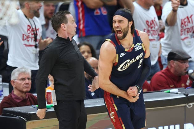 Cleveland Cavaliers Max Strus (2) reacts after a Detroit Pistons offensive foul in the second quarter in Cleveland, Ohio Saturday May 9, 2026.  CLE20260509108 AARONxJOSEFCZYK