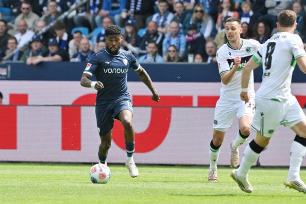 Moritz-Broni Kwarteng (VfL Bochum), Moritz Broni Kwarteng 09.05.2026, Fussball 2. Bundesliga, Saison 2025 2026, 33. Spieltag, VfL Bochum - Hannover 96 1:1 DFL regulations prohibit any use of photographs as image sequences and or quasi-video Bochum Vonovia Ruhrstadion Nordrhein Westfalen Deutschland