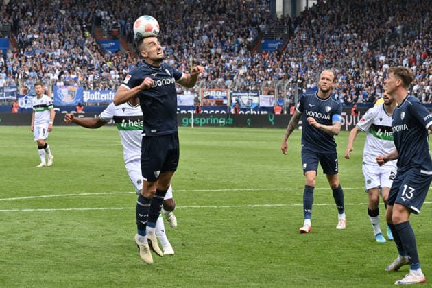 Erhan Masovic (VfL Bochum), li. 09.05.2026, Fussball 2. Bundesliga, Saison 2025 2026, 33. Spieltag, VfL Bochum - Hannover 96 1:1 DFL regulations prohibit any use of photographs as image sequences and or quasi-video Bochum Vonovia Ruhrstadion Nordrhein Westfalen Deutschland