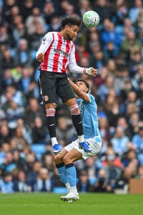 Manchester City v Brentford Premier League Kevin Schade of Brentford wins a header during the Premier League match at the Etihad Stadium, Manchester 09 05 2026 UK Newspapers OUT Copyright: xKarlxVallantinex FIL-23409-0102