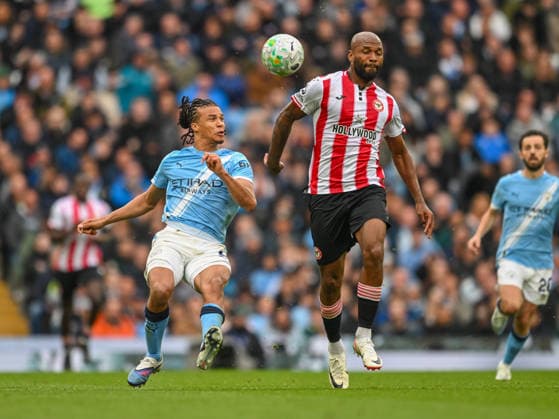Manchester City v Brentford Premier League Nathan Ake of Manchester City beats Igor Thiago of Brentford to the ball during the Premier League match at the Etihad Stadium, Manchester 09 05 2026 UK Newspapers OUT Copyright: xKarlxVallantinex FIL-23409-0109