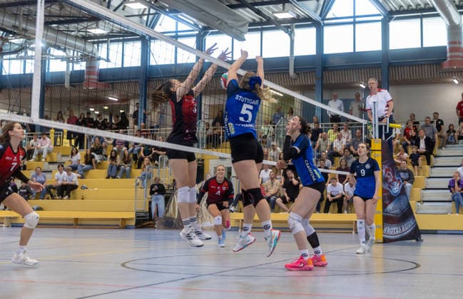 Lena Kuhn (Barock Volleys MTV Ludwigsburg, 03) & Mariela Paul (TSV GA Stuttgart, 05) im Duell Barock Volleys MTV Ludwigsburg vs TSV GA Stuttgart, Volleyball,VLW-Pokal Damen,Finale, Saison 2025 2026, 09.05.2026, Barock Volleys MTV Ludwigsburg vs TSV GA Stuttgart, Volleyball,VLW-Pokal Damen,Finale, Saison 2025 2026, 09.05.2026 Aalen-Waldhausen Copyright: xEibner-Pressefoto DavidexDixGiovx EP_DGI