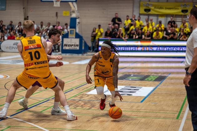 Lukas Werner Zerner (Bozic Estriche Knights Kirchheim, 10), Julius Boehmer (BG Goettingen, 44), Phillip Montreal Russell (Bozic Estriche Knights Kirchheim, 01), GER, Bozic Estriche Kirchheim Knights vs. BG Goettingen, BARMER 2. Basketball Bundesliga, PlayOffs Viertelfinale 2. Spieltag, Saison 2025 2026, 09.05.2026 GER, Bozic Estriche Kirchheim Knights vs. BG Goettingen, BARMER 2. Basketball Bundesliga, PlayOffs Viertelfinale 2. Spieltag, Saison 2025 2026, 09.05.2026 Kirchheim unter Teck Copyright: xEibner-Pressefoto SilasxKunzx EP_SKZ