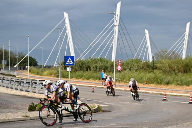 UCI Para Cycling Road World Cup: Round 3 Picture by Olly Hassell SWpix.com - 10 05 2026 - Cycling - UCI Para Cycling Road World Cup: Round 3 - Pescara, Abruzzo, Italy - Women B Road Race - Katie-George Dunlevy piloted by Linda Kelly (Ireland) Copyright: x xSWpix.comx(t axPhotographyxHubxLtd)xOllyxHassell SWpix.comx SWP-3030-14229