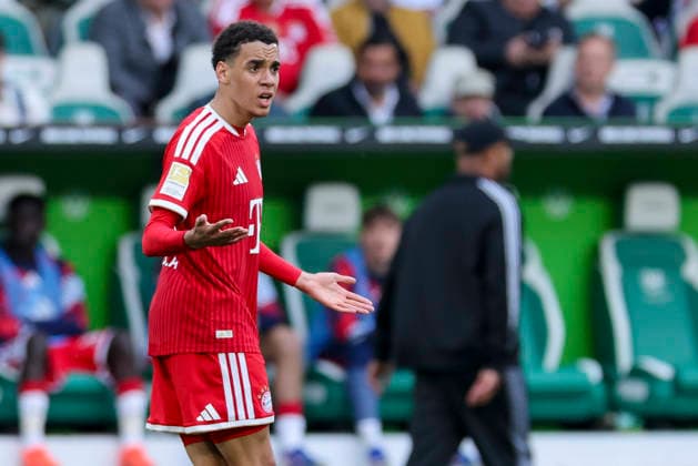 Jamal Musiala (FC Bayern Muenchen) schaut enttaeuscht, Bundesliga, VfL Wolfsburg v FC Bayern München, Volkswagen Arena am 09. May 2026 in Wolfsburg, Deutschland. (Foto von Marco Steinbrenner DeFodi Images) Jamal Musiala (FC Bayern Muenchen) looks dejected, Bundesliga, VfL Wolfsburg v FC Bayern München, Volkswagen Arena, May 9, 2026 in Wolfsburg, Germany. (Photo by Marco Steinbrenner DeFodi Images) DFL regulations prohibit any use of photographs as image sequences and or quasi-video. - *** Jamal Musiala FC Bayern Muenchen looks dejected, Bundesliga, VfL Wolfsburg v FC Bayern München, Volkswagen Arena on May 09, 2026 in Wolfsburg, Germany Photo by Marco Steinbrenner DeFodi Images Jamal Musiala FC Bayern Muenchen looks dejected, Bundesliga, VfL Wolfsburg v FC Bayern München, Volkswagen Arena, May 9, 2026 in Wolfsburg, Germany Photo by Marco Steinbrenner DeFodi Images DFL regulations prohibit any use of photographs as image sequences and or quasi video