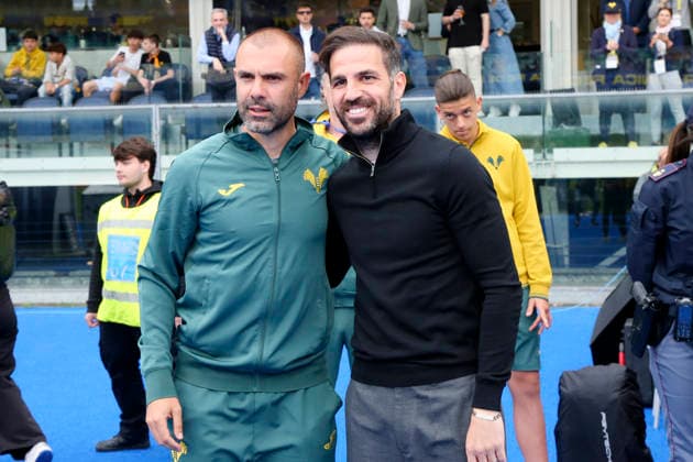 Verona™s head coach Paolo Sammarco como™a FABREGAS CESC during the Serie A soccer match between Hellas Verona and Como at the Bentegodi Stadium in Verona, north west Italy - Sunday , May 10 , 2026. - Soccer .  Copyright: xPaolaxGarbuio Lapressex