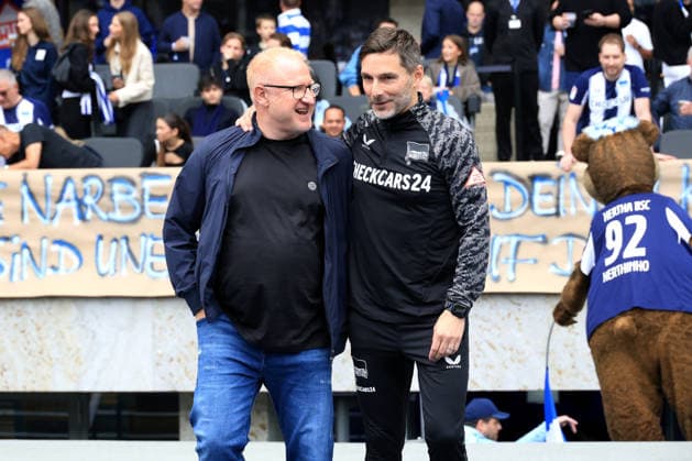 DEU, DFL, 2. FBL, Hertha BSC vs. Greuther Fuerth, 10.05.2026, Berliner Olympiastadion, Berlin, DEU, DFL, 2. FBL, Hertha BSC vs. Greuther Fuerth, im Bild Cheftrainer Stefan Leitl (Hertha BSC Berlin), Trainer Heiko Vogel (Greuther Fuerth) DFL - regulations prohibit any use of Photographs as image sequences and or quasi-video