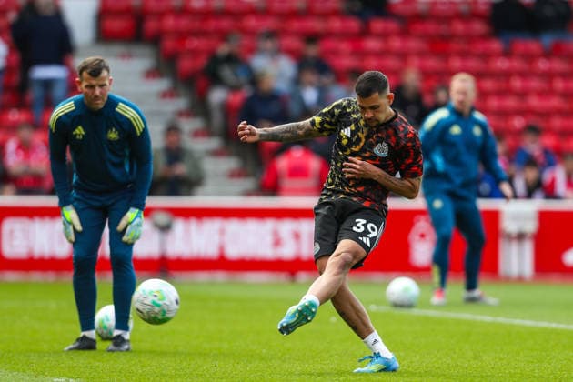 Nottingham Forest v Newcastle United, Premier League Bruno Guimaraes Of Newcastle United warms up during the Nottingham Forest v Newcastle United Premier League match at the City Ground, West Bridgford, England on 10 May 2026 Credit: Lee Keuneke Every Second Media Editorial use only. All images are copyright Every Second Media Limited. No images may be reproduced without prior permission. All rights reserved. Premier League and Football League images are subject to licensing agreements with Football DataCo Limited. see https: www.football-dataco.com Copyright: xIMAGO EveryxSecondxMediax ESM-1980-0044 LeexKeunekex xEveryxSecondxMediax