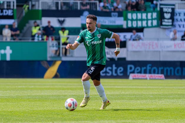 Münster, Deutschland 10. Mai 2026: 2. BL - 2025 2026 - Sp. 33 - SC Preußen Münster gegen SV Darmstadt 98 Im Bild: Yassine Bouchama (PRM) DFL DFB regulations prohibit any use of photographs as image sequences and or quasi-video LVM Preussenstadion Nordrhein Westfalen