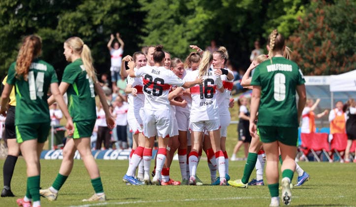 10.05.26 Frauen VfB Stuttgart - VfL Wofsburg II Deutschland, Stuttgart, 10.05.2026, Fussball, Frauen, 2. Bundesliga, Saison 2025 2026, VfB Stuttgart - VfL Wolfsburg II: Fabienne Dongus (VfB Stuttgart); Jubel Tor 1:0 Dongus.