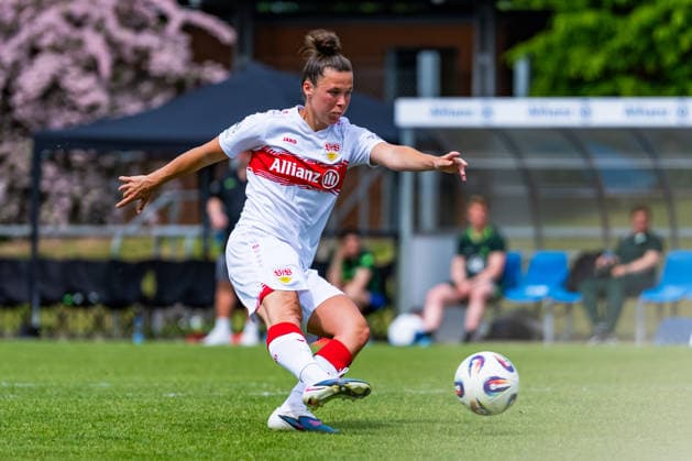 2. Frauen-Bundesliga: VfB Stuttgart vs. Vfl Wolfsburg II; 10.05.2026 Stuttgart, GERMANY - 10. Mai 2026: Nicole Billa (VfB Stuttgart, 26) beim 3:1 Tor während dem Match zwischen dem VfB Stuttgart und dem Vfl Wolfsburg II am 25. Spieltag der 2. Frauen-Bundesliga auf dem Sportgelände des PSV Stuttgart. Copyright: xBEAUTIFULxSPORTS Steinx