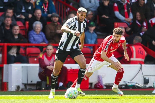 Nottingham Forest v Newcastle United, Premier League Joelinton Of Newcastle United battles with Neco Williams Of Nottingham Forest during the Nottingham Forest v Newcastle United Premier League match at the City Ground, West Bridgford, England on 10 May 2026 Credit: Lee Keuneke Every Second Media Editorial use only. All images are copyright Every Second Media Limited. No images may be reproduced without prior permission. All rights reserved. Premier League and Football League images are subject to licensing agreements with Football DataCo Limited. see https: www.football-dataco.com Copyright: xIMAGO EveryxSecondxMediax ESM-1980-0051 LeexKeunekex xEveryxSecondxMediax