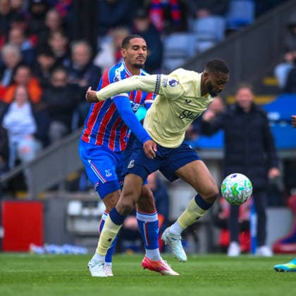 Crystal Palace v Everton Premier League Maxence Lacroix of Crystal Palace and Beto of Everton battle for the ball during the Premier League match at Selhurst Park, London 10 05 2026 UK Newspapers OUT Copyright: xMalcolmxFellx FIL-23415-0028