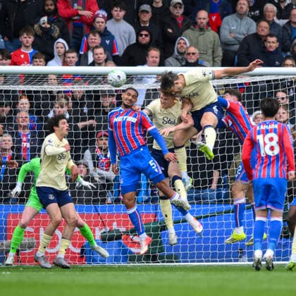 Crystal Palace v Everton Premier League Maxence Lacroix of Crystal Palace and James Tarkowski of Everton duel for the ball during the Premier League match at Selhurst Park, London 10 05 2026 UK Newspapers OUT Copyright: xMalcolmxFellx FIL-23415-0031
