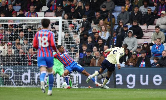 Premier League - Crystal Palace FC v Everton FC LONDON, ENGLAND, MAY 10: GOAL 2-1, Beto of Everton scores a goal to put Everton 2-1 ahead during the Premier League match between Crystal Palace FC v Everton FC at Selhurst Park Stadium, London, England, on May 10. (Photo by Daniel Weir) London Selhurst Park Stadium England Copyright: xDanielxWeir SportsxPressxPhotox Sportspressphoto_SPR143780