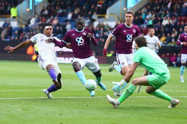 Ollie Watkins of Aston Villa scores to make it 1-2 Burnley v Aston Villa, Premier League, Football, Turf Moor, Burnley , UK - 10 May 2026Burnley Turf Moor United Kingdom EDITORIAL USE ONLY No use with unauthorised audio, video, data, fixture lists, club league logos or live services. Online in-match use limited to 120 images, no video emulation. No use in betting, games or single club league player publications. Copyright: xPaulxCurrie Shutterstockx 16861787ai