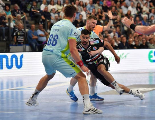 10.05.2026 - Handball - 1. Bundesliga DAIKIN HBL - Saison 2025 2026 - 31. Spieltag: HC Erlangen Metropolregion Nürnberg HCE - VfL Gummersbach - OGo - xogox - Milos Kos (5, HC Erlangen HCE )