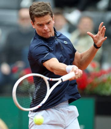 (260510) -- ROME, May 10, 2026 -- Alexander Blockx hits a return during the men s singles round of 32 match between Alexander Zverev of Germany and Alexander Blockx of Belgium at the ATP, Tennis Herren Italian Open tennis tournament in Rome, Italy, May 10, 2026. ) (SP)ITALY-ROME-TENNIS-ATP-ITALIAN OPEN-ROUND OF 32 LixJing 