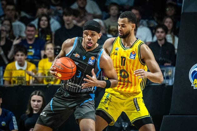Basketball Berlin 10.05.2026 Saison 2025 2026 EasyCredit BBL 1. Bundesliga Männer, Herren Alba Berlin - Science City Jena Will McNair (Jena, No.03) Norris Agbakoko (Alba Berlin, No.17)