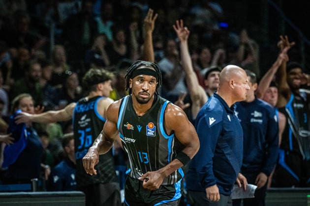 Basketball Berlin 10.05.2026 Saison 2025 2026 EasyCredit BBL 1. Bundesliga Männer, Herren Alba Berlin - Science City Jena Keith Braxton (Jena, No.13)